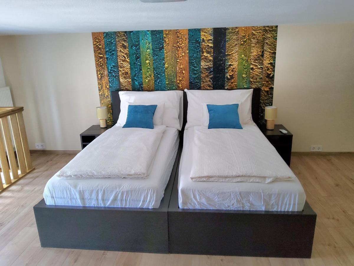 Diamond Apartman Apartment